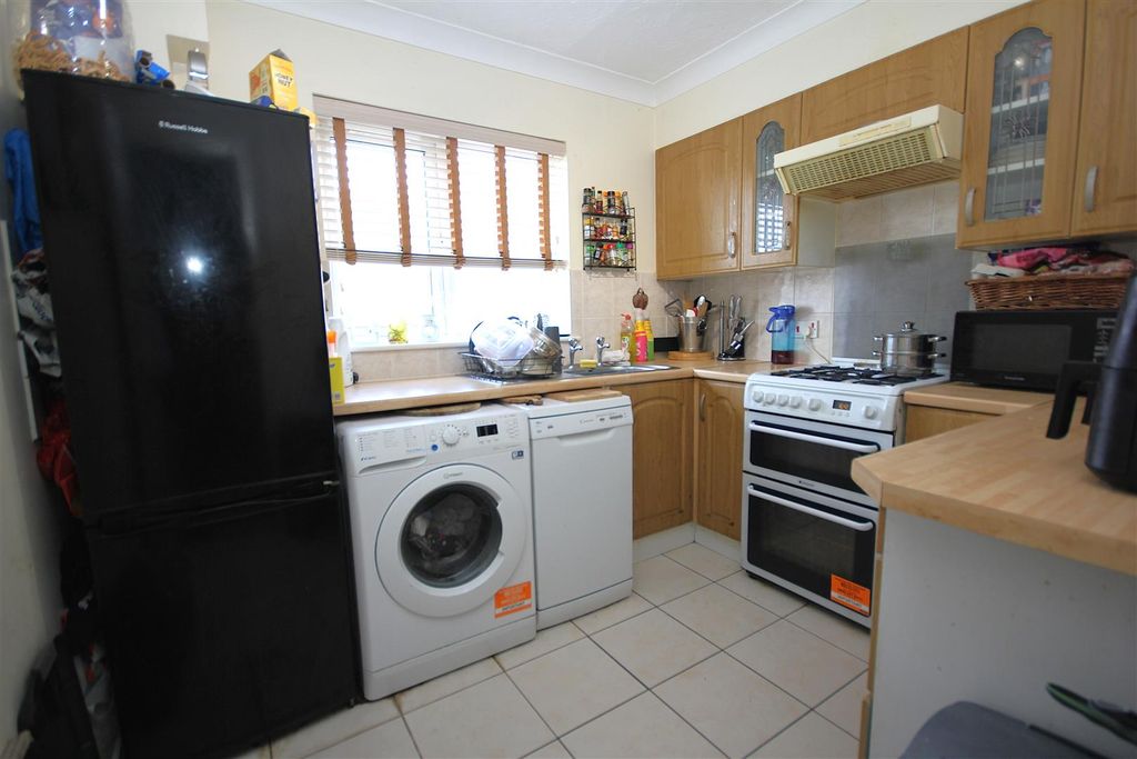 Property photo 2 of 10 Img_5862.Jpg