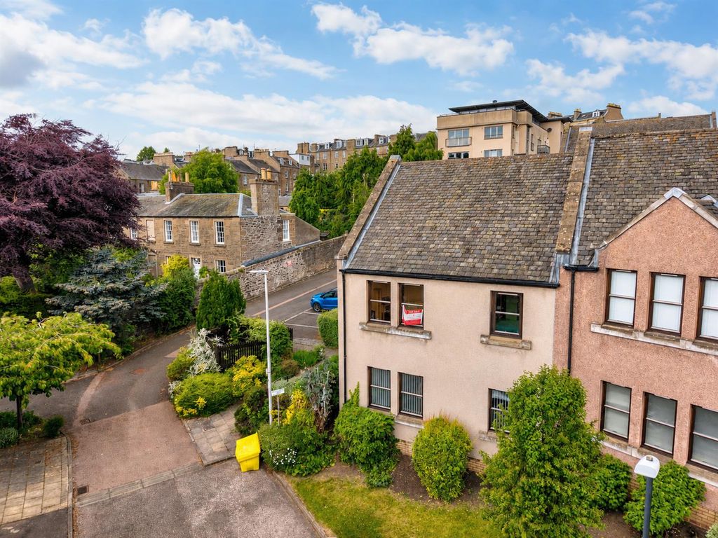 Property photo 2 of 14 23 Osborne Place Dundee-2.Jpg