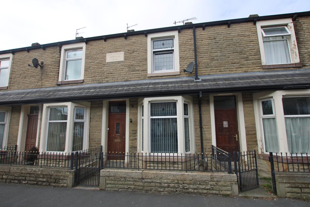 Property photo 1 of 7 1