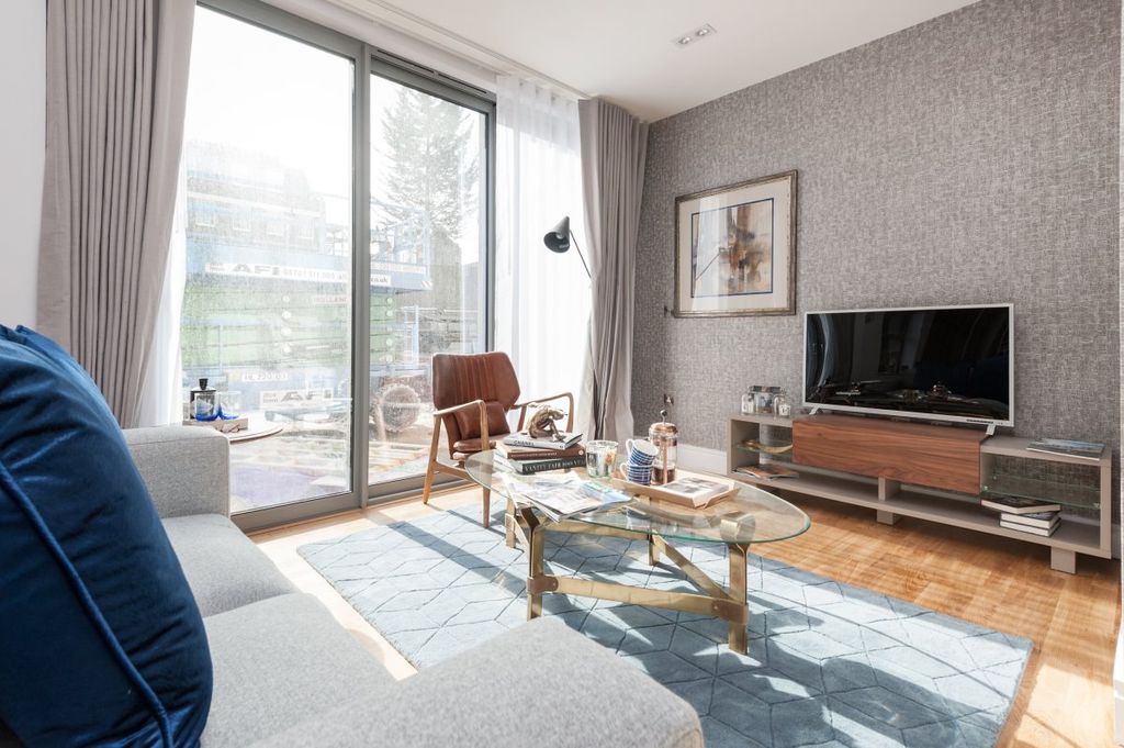 Property photo 2 of 9