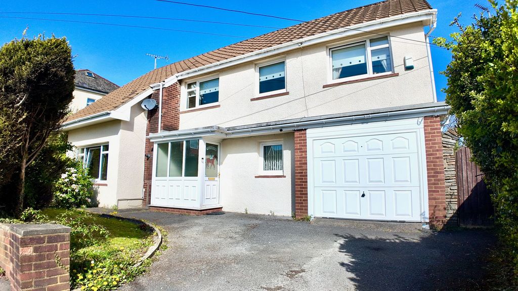 Property photo 1 of 37