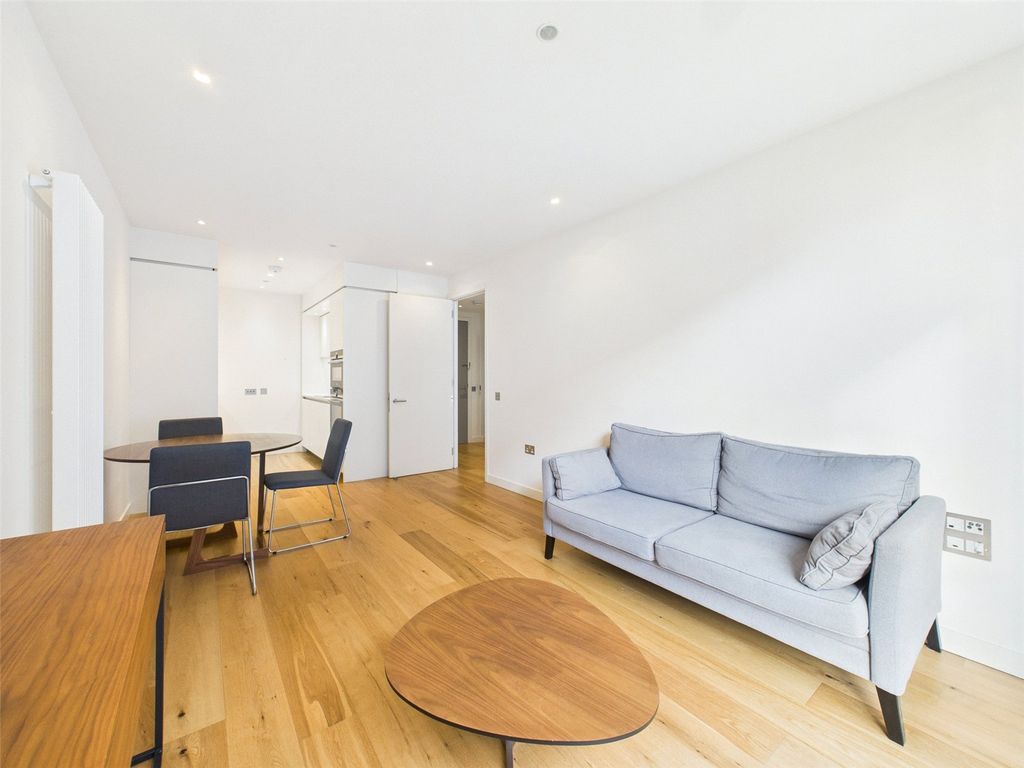 Property photo 2 of 25 Picture No. 10