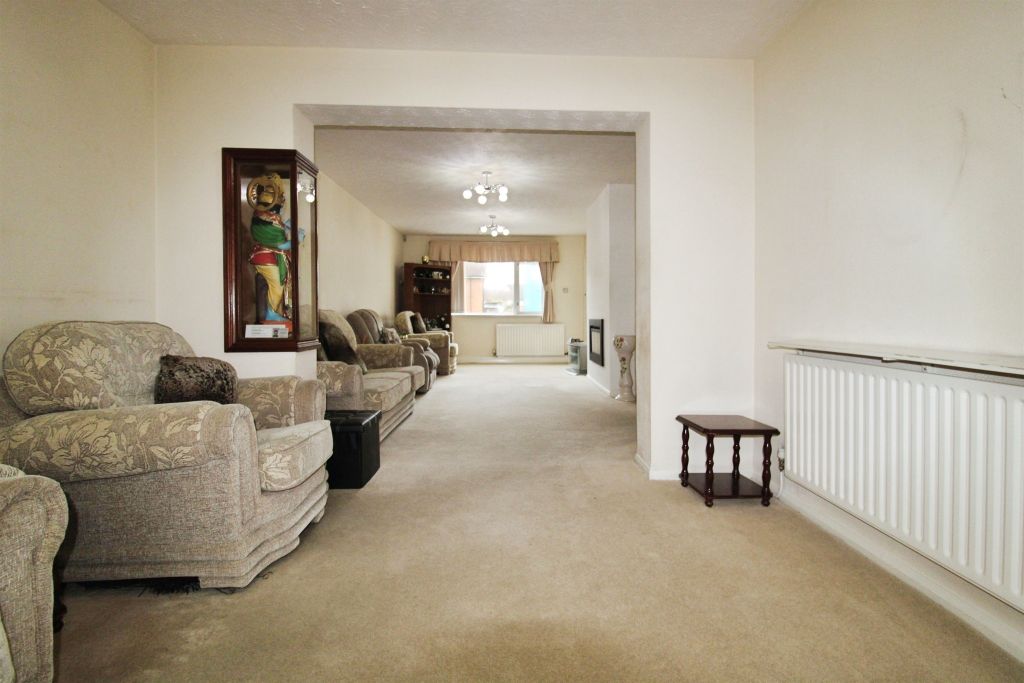 Property photo 3 of 23