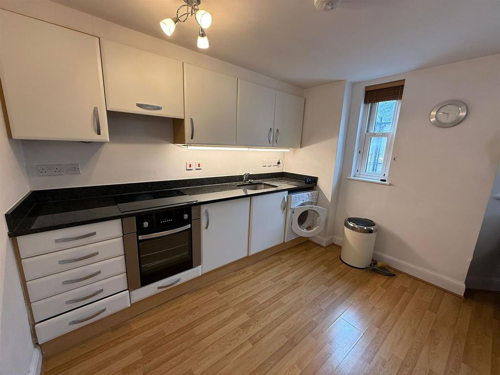 Property photo 2 of 6 Whatsapp Image 2025-10-10 At 1.07.56 Pm (2).Jpeg