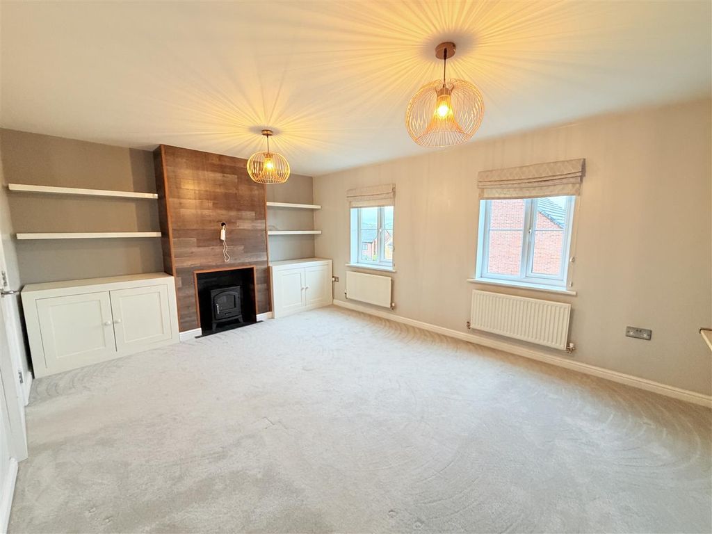 Property photo 3 of 25