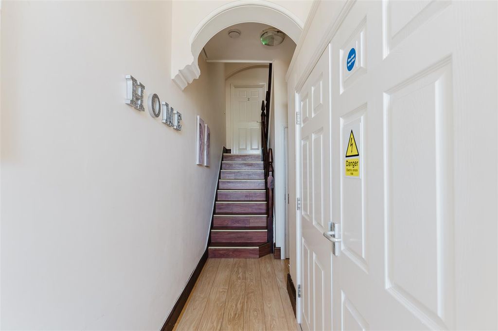 Property photo 3 of 18 Tachbrook Road Photos-06.Jpg