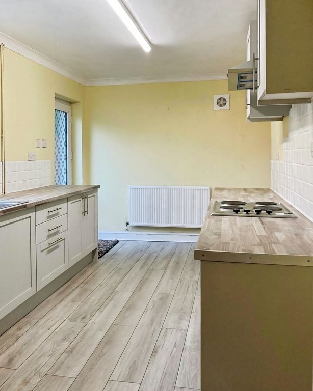 Property photo 2 of 13 Image