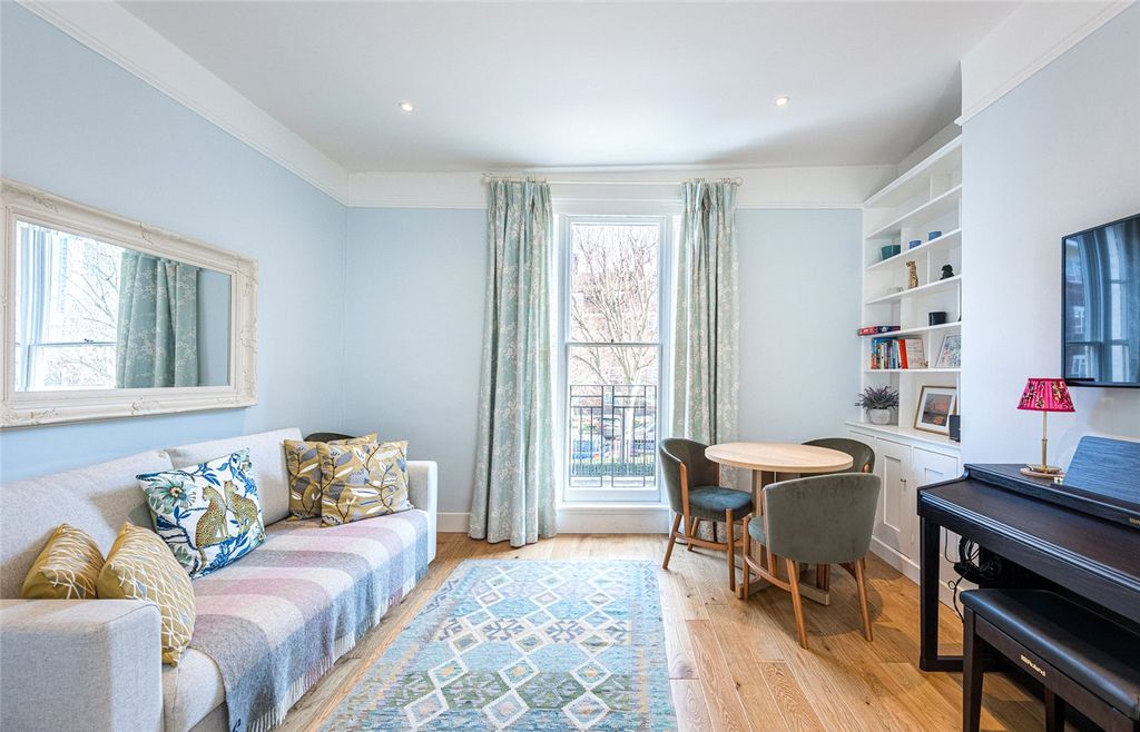 Property photo 2 of 7 Picture No. 18