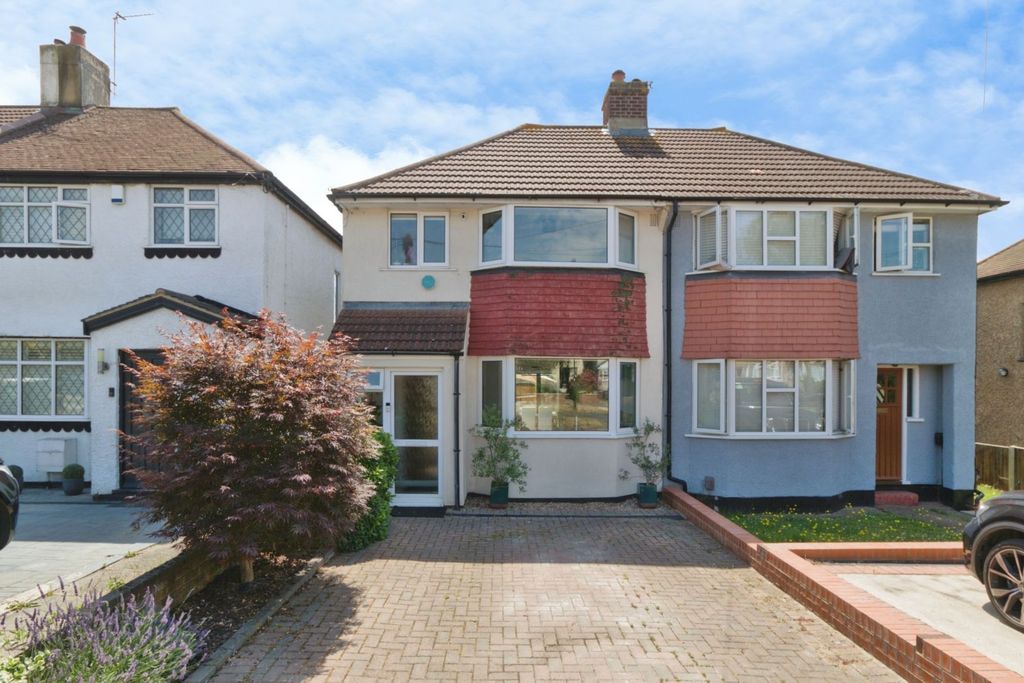 Property photo 1 of 20