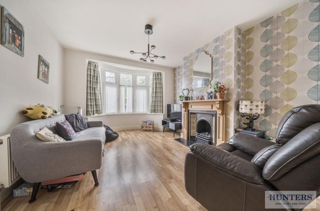 Property photo 2 of 20 09c22cd5-1Eb6-4859-A983-F70050A3E3A3.Jpg