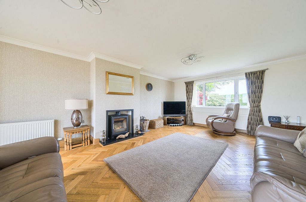 Property photo 3 of 22 1440921-15-69E227...