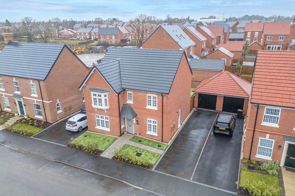 Property photo 2 of 41