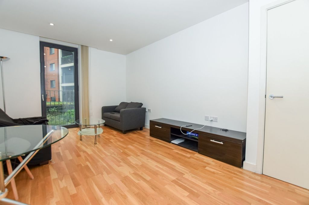 Property photo 2 of 14 Picture No. 20