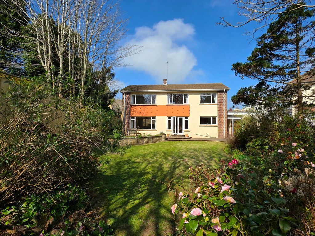 Property photo 1 of 25