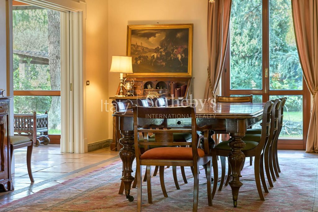 Property photo 3 of 27