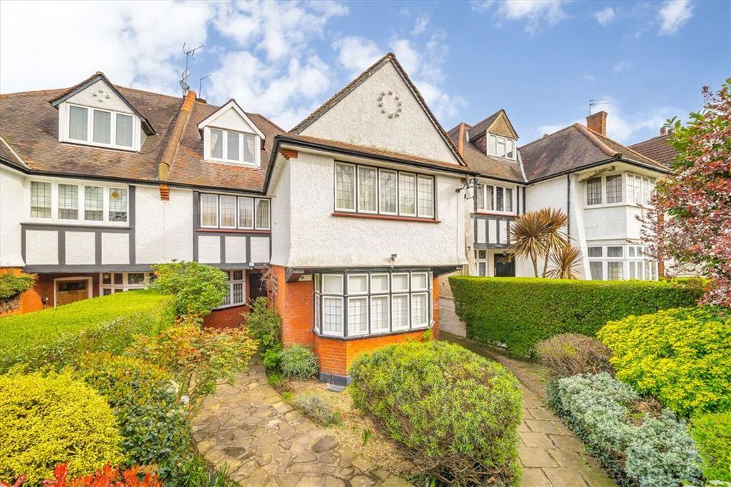 Property photo 1 of 5