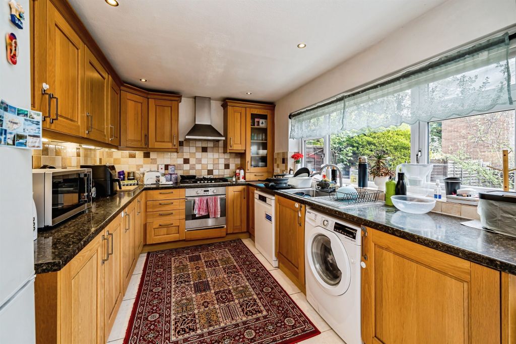 Property photo 2 of 13