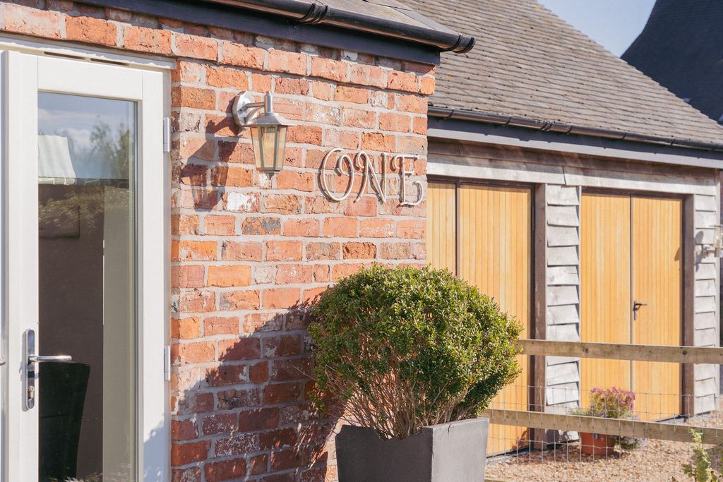 Property photo 2 of 50