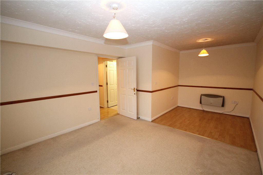 Property photo 2 of 8 Reception Room