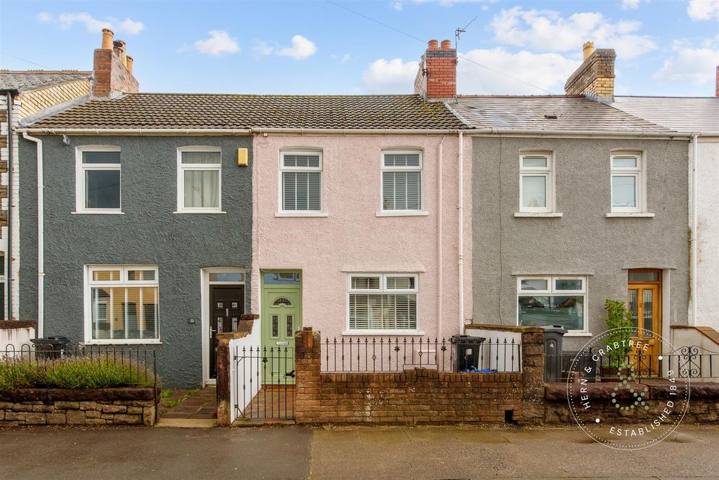 Property photo 1 of 36 Clive-Road-36.Jpg