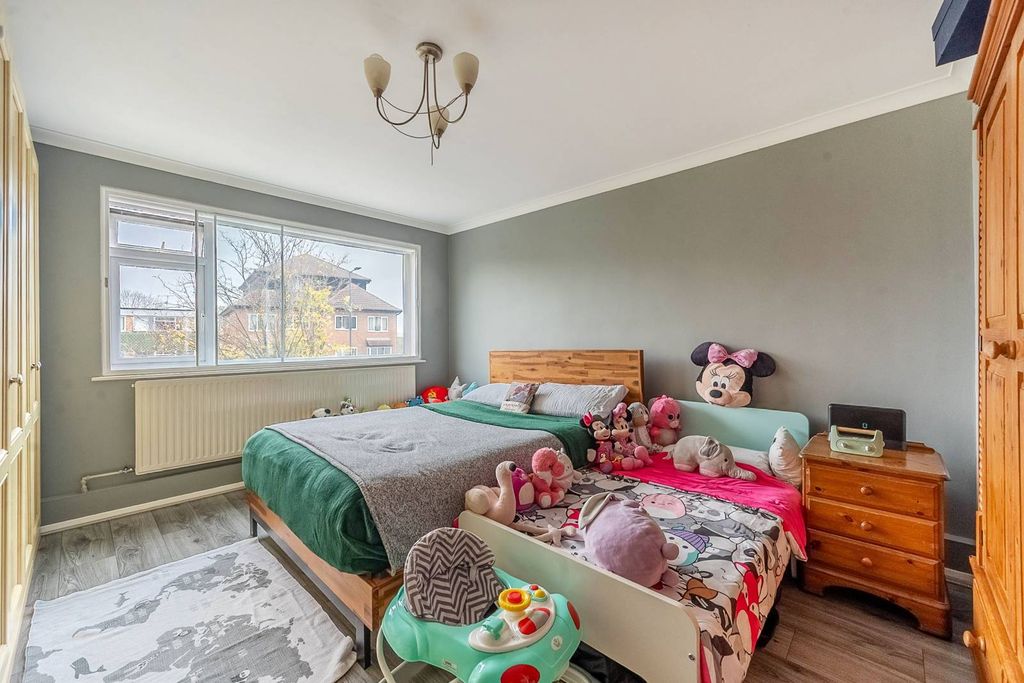 Property photo 3 of 9