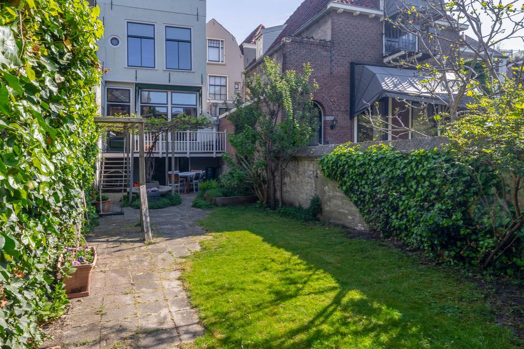 Property photo 3 of 70