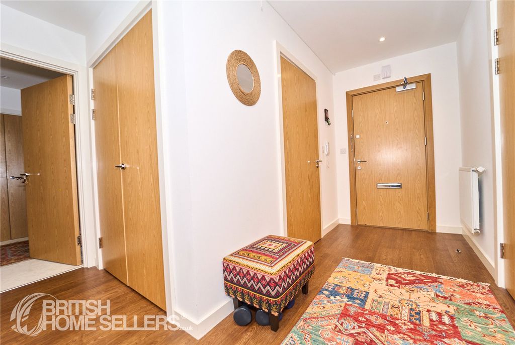 Property photo 3 of 20 Picture No. 05