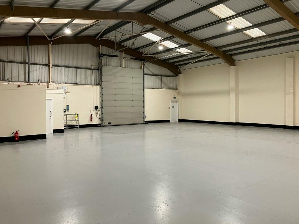 Property photo 2 of 5 4 Pineapple Park P5B.Jpeg