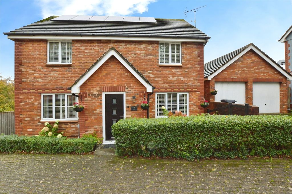 Property photo 1 of 21 Front