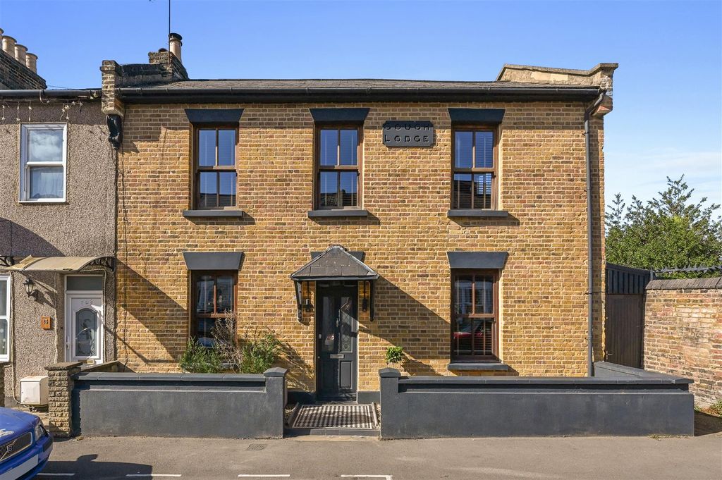 Property photo 1 of 27 Main