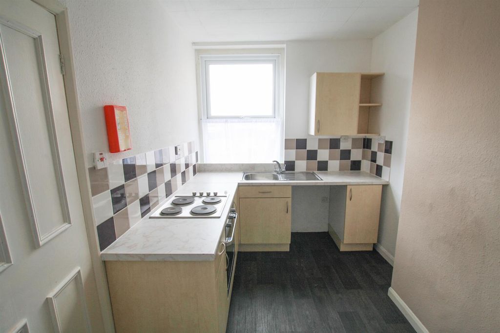 Property photo 2 of 6 Img_9938.Jpg