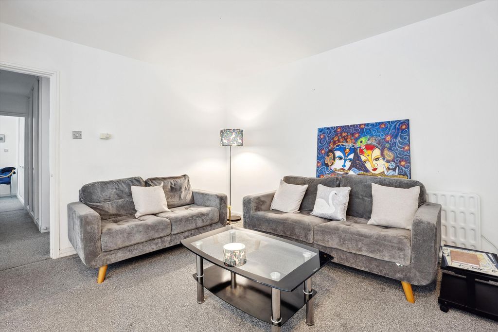Property photo 2 of 10 Image