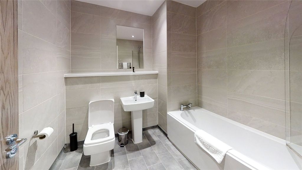 Property photo 2 of 10 Picture No. 09