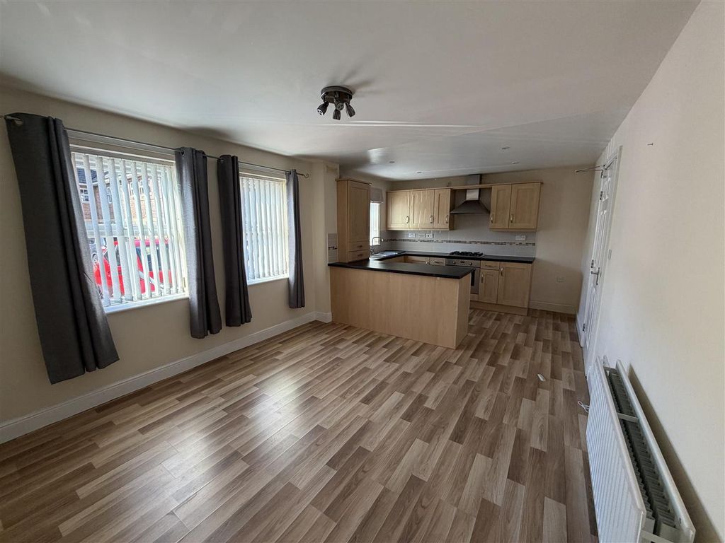 Property photo 3 of 11 Img_2330.Jpeg