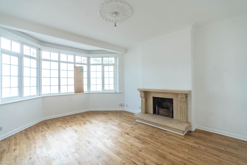 Property photo 1 of 30