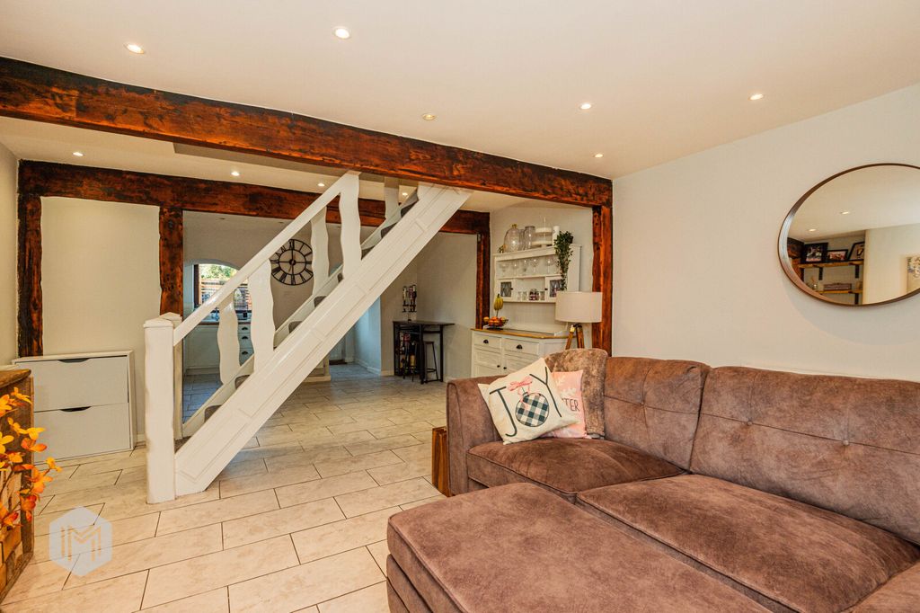 Property photo 3 of 17 Picture No. 09