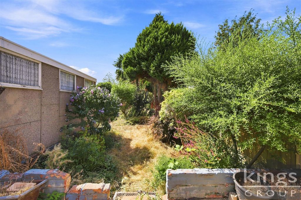 Property photo 3 of 21
