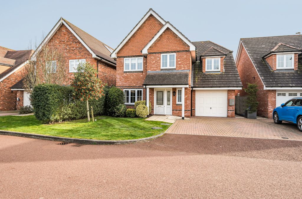 Property photo 1 of 35 1421851-5-69A99B4...