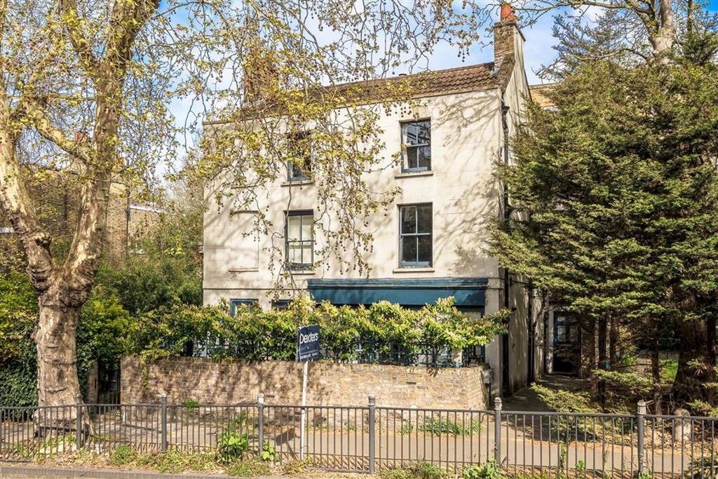 Property photo 1 of 9