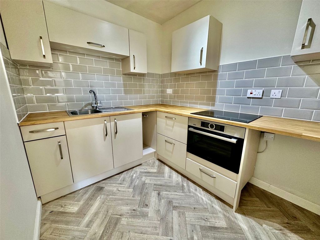 Property photo 2 of 10 Picture No. 08