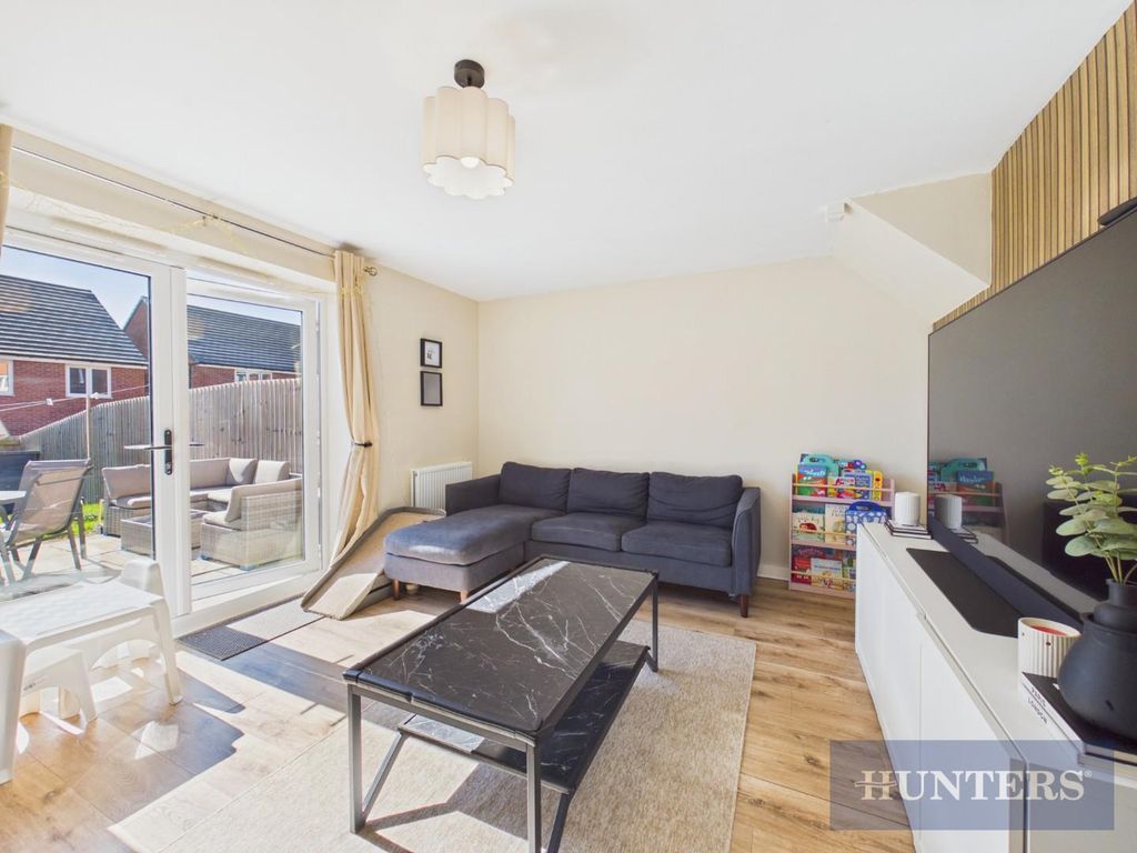 Property photo 3 of 20 Cam05316G0-Pr0417-Still021.Jpg