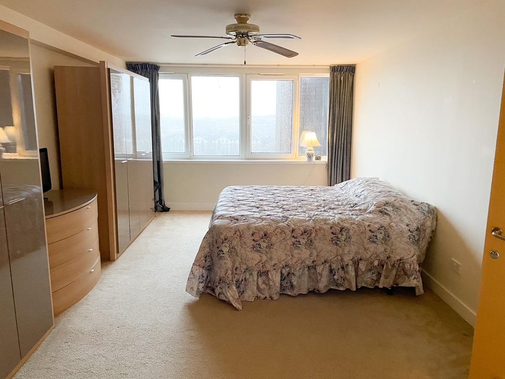 Property photo 3 of 5 Bedroom 1