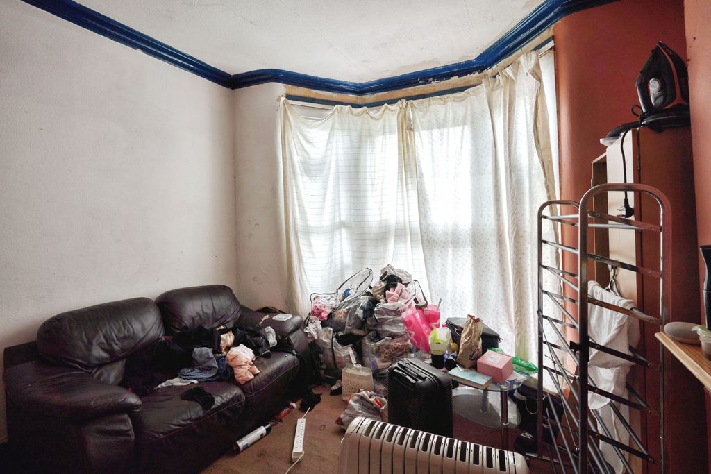 Property photo 2 of 16 Photography