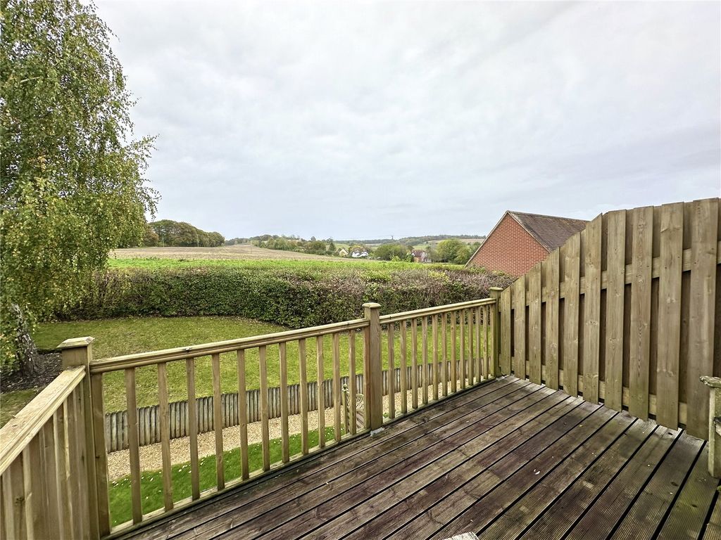 Property photo 3 of 24 Picture No. 23
