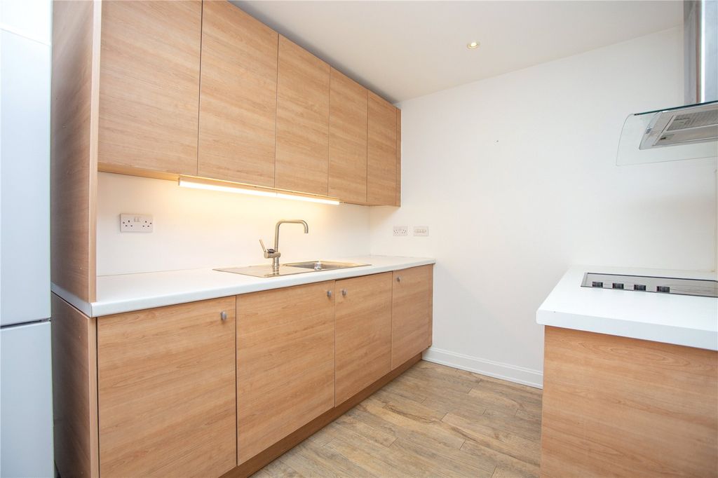 Property photo 3 of 13 Picture No. 23