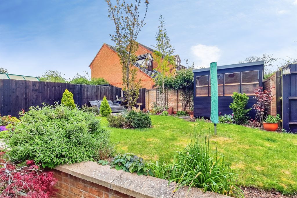 Property photo 2 of 18