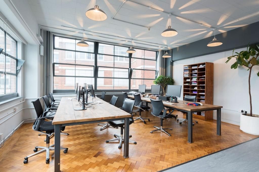 Property photo 1 of 9 Serviced Office For Rent In Bowling Green Lane, Cl