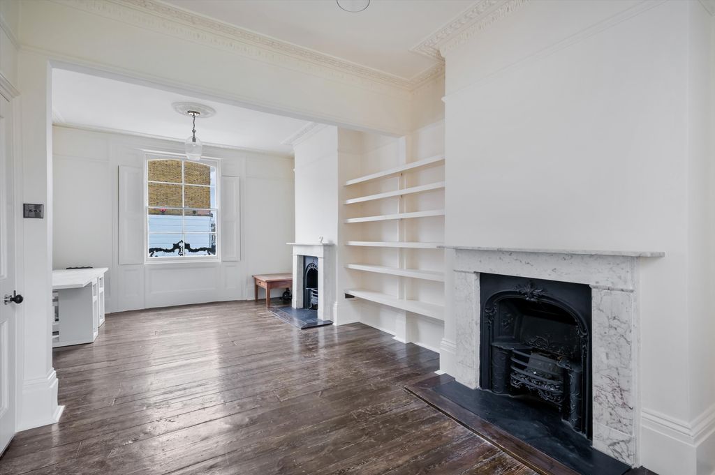 Property photo 2 of 15 Image