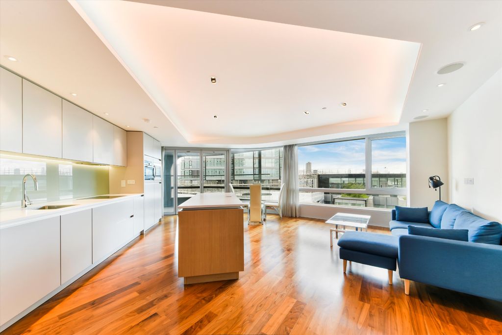 Property photo 1 of 19 Image