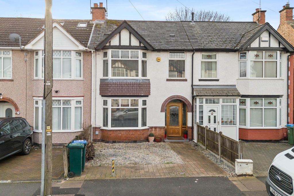 Property photo 1 of 18 Front (Exterior)